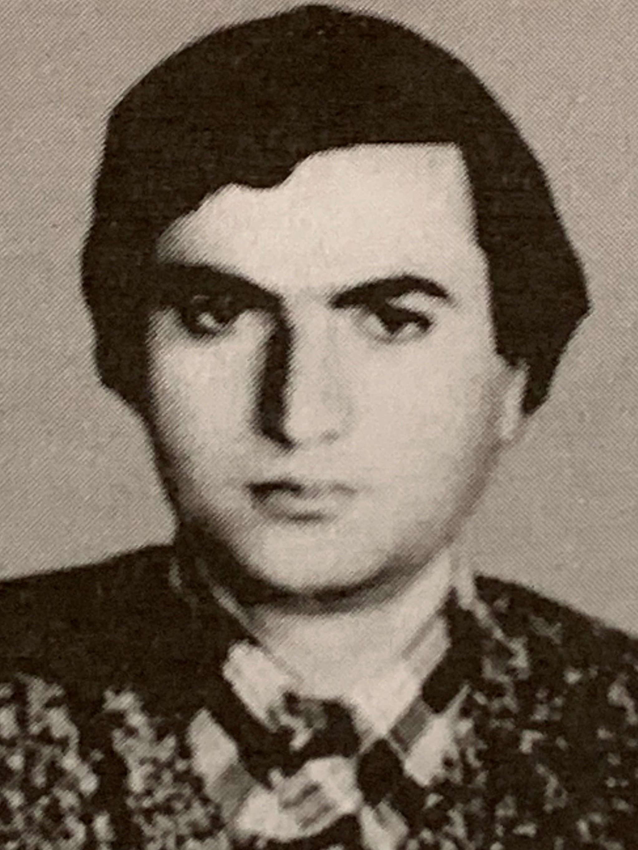 Առաքելյան Ալիկ